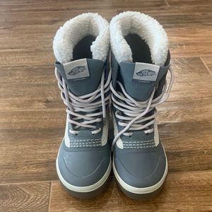 Vans Off The Wall snow boots unisex size 7.5